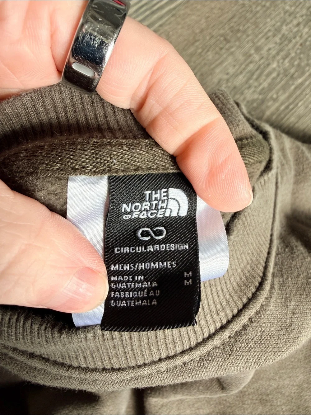 The North Face Crewneck Sweatshirt in Olive Green Size Medium